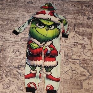 New Never Worn Small Grinch Christmas Onesie Pajamas Zip Up